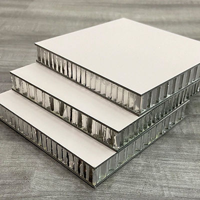 Revestimiento de paredes exteriores Panel de fachada de edificios azulejos de piedra caliza blanca de aluminio paneles de piedra de panal de miel con decoración de papel